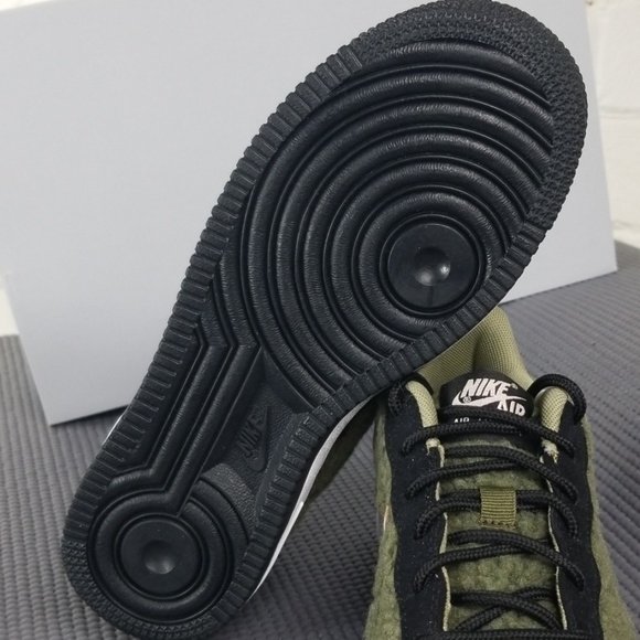 Nike Air Force 1 Shearling QS (GS) Youth/Womens - Picture 3 of 8